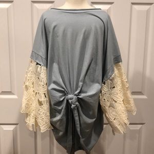 🆕 Boutique Tee with Statement Lace Sleeves 🦋